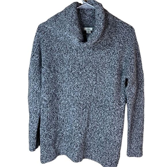 L.L. Bean wool blend turtle neck sweater‎ - Picture 1 of 9